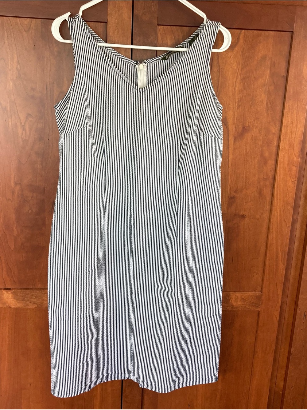 Eddie Bauer Sleeveless Sheath Dress Seersucker Blue/white. Unlined. Sz 2 Petite.